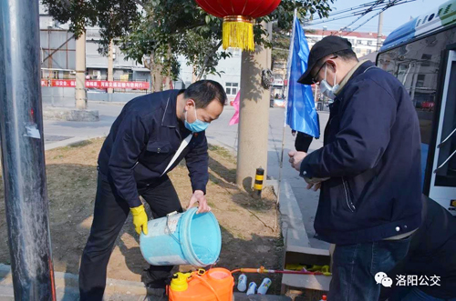 關鍵時刻，黨員挺身而出